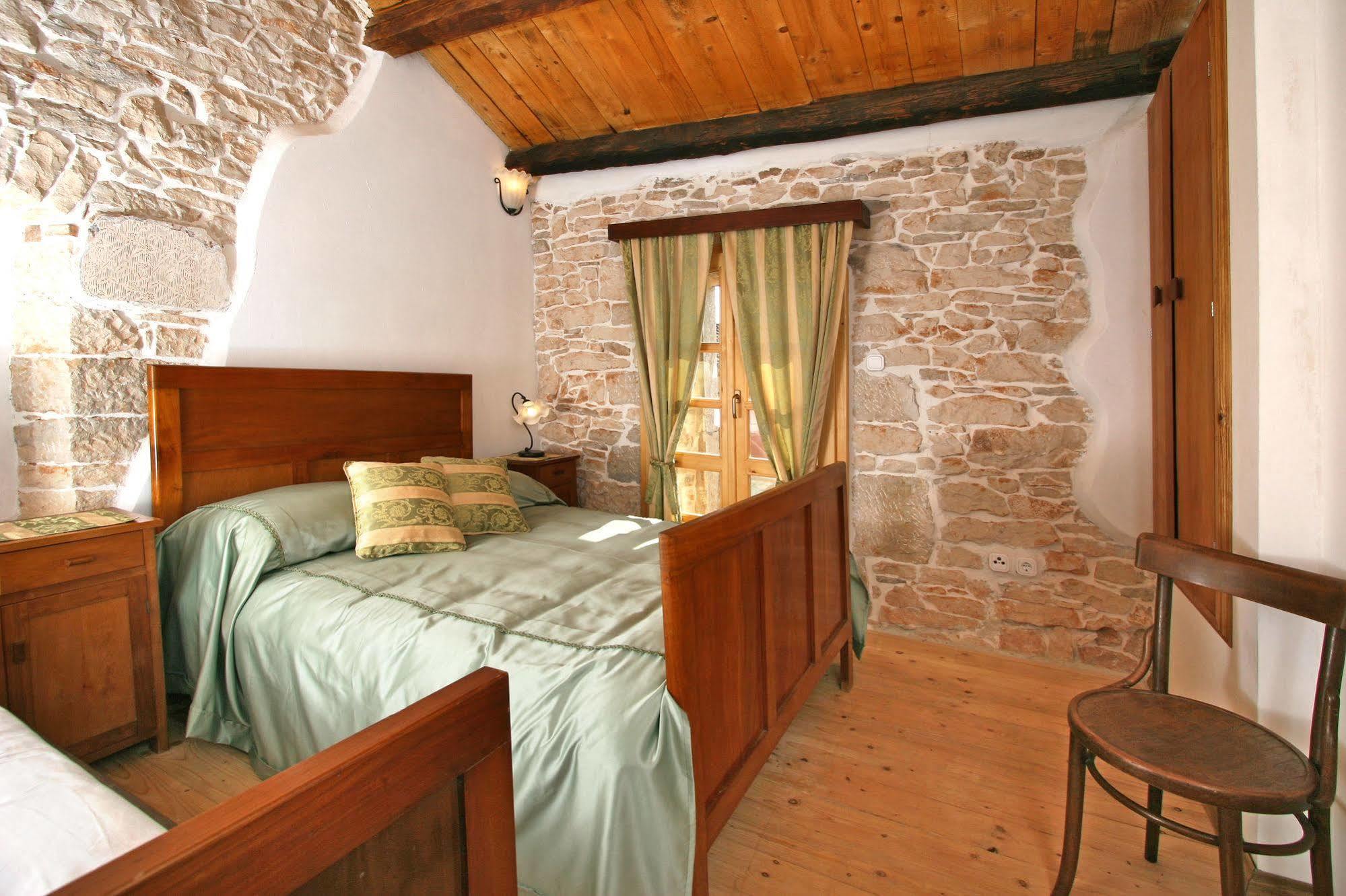 Kastel Kastelir Bed & Breakfast Luaran gambar